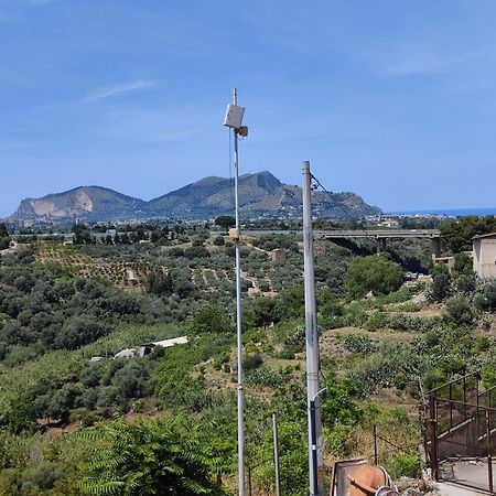 Panoramico Wifi Tv Centro Storico Apartman Casteldaccia Kültér fotó