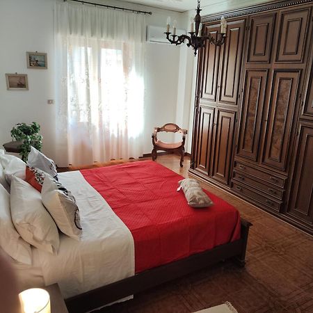 Panoramico Wifi Tv Centro Storico Apartman Casteldaccia Kültér fotó