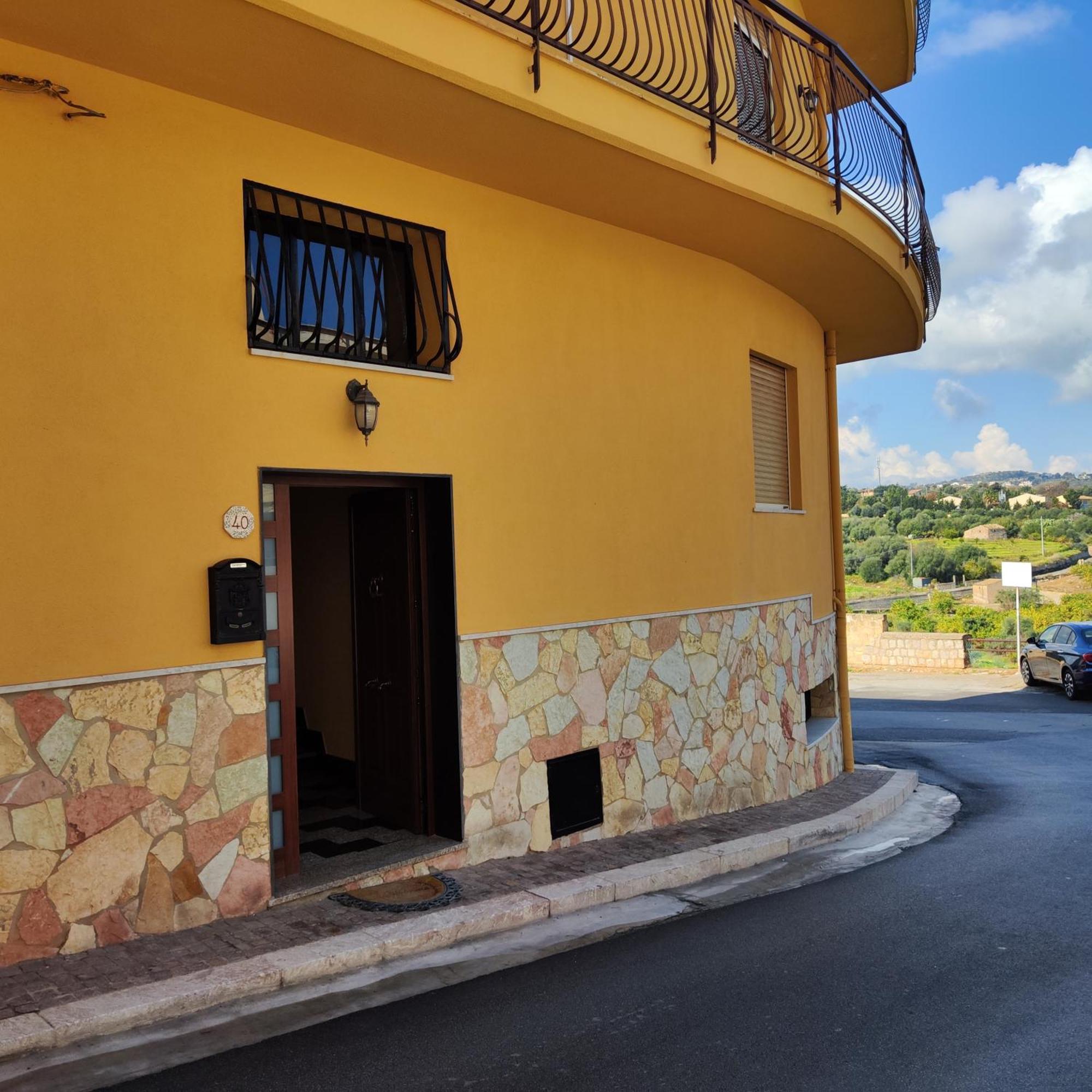 Panoramico Wifi Tv Centro Storico Apartman Casteldaccia Kültér fotó