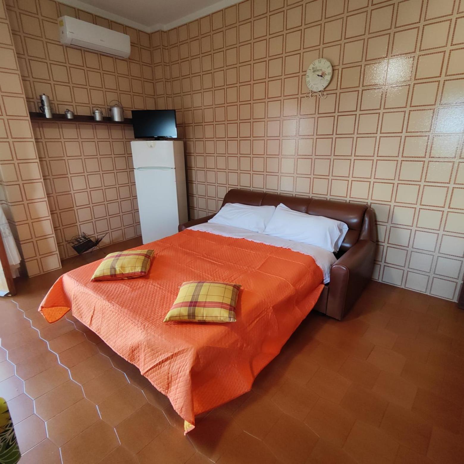 Panoramico Wifi Tv Centro Storico Apartman Casteldaccia Kültér fotó